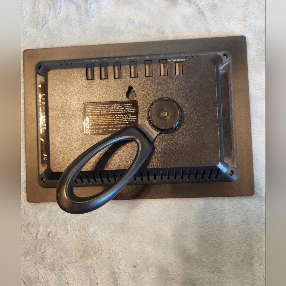 Sharper Image Digital Photo Frame - Picture 6 of 8